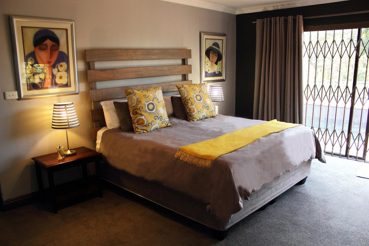 Koru Guesthouse Pretoria Bagian luar foto