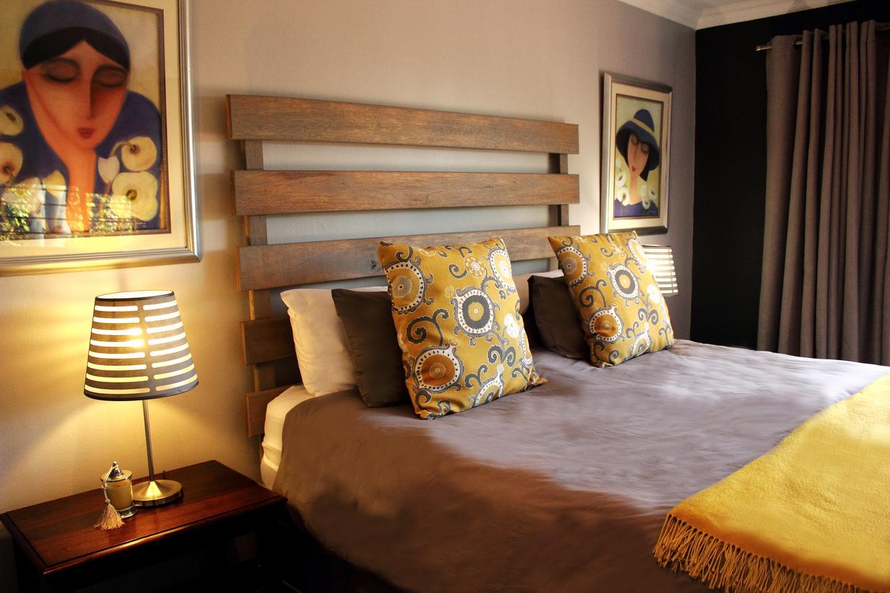 Koru Guesthouse Pretoria Bagian luar foto