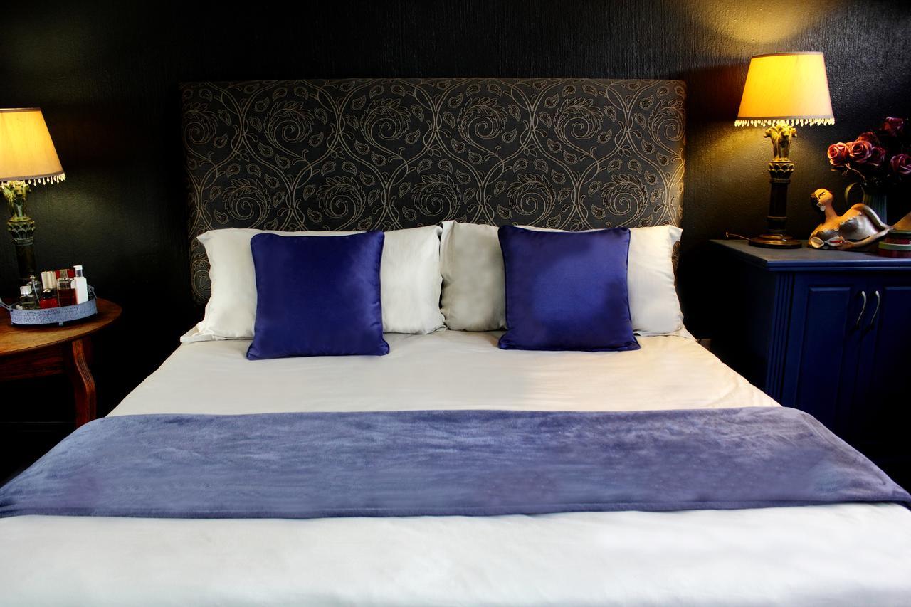 Koru Guesthouse Pretoria Bagian luar foto