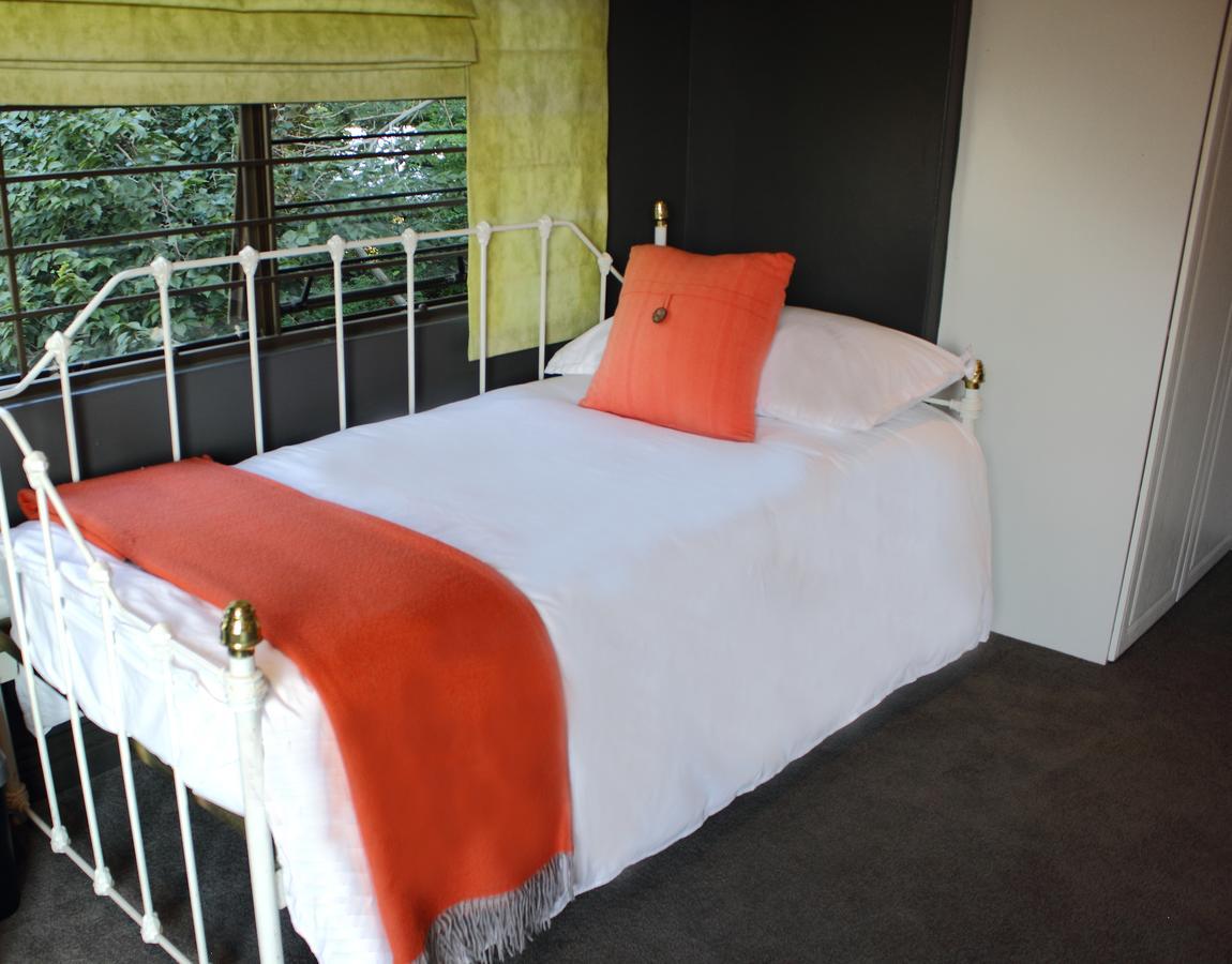 Koru Guesthouse Pretoria Bagian luar foto