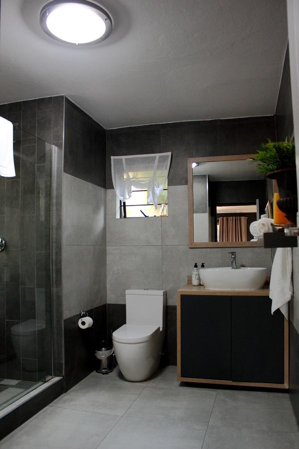 Koru Guesthouse Pretoria Bagian luar foto