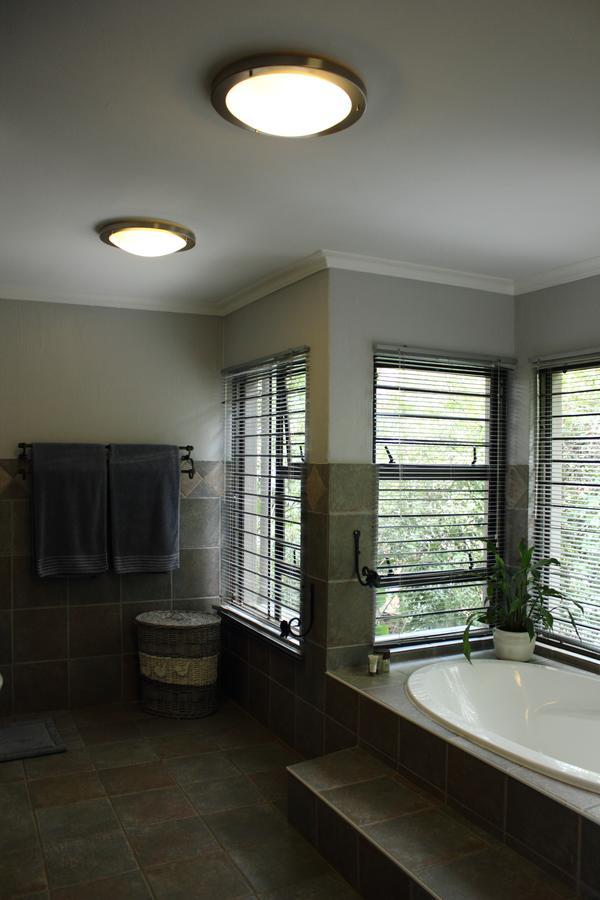 Koru Guesthouse Pretoria Bagian luar foto