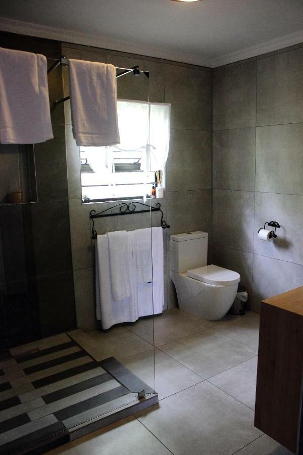 Koru Guesthouse Pretoria Bagian luar foto